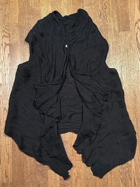 Issey Miyake Cauliflower Ruffled Sleeveless Shawl Lightweight Vest Womens OS